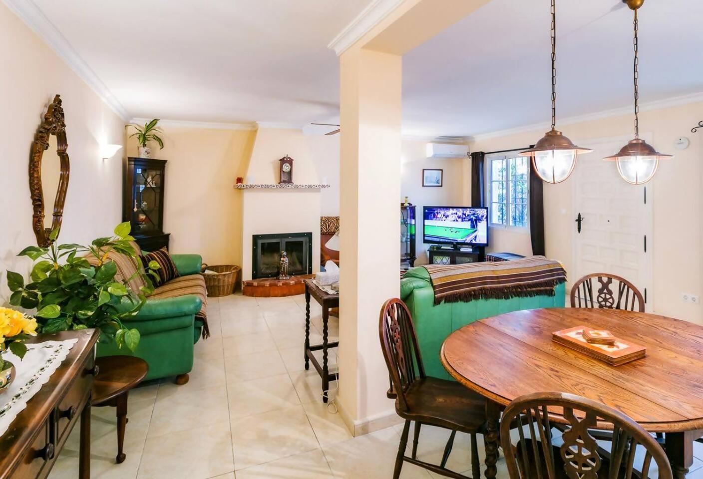 Cyv Beach Vacation In Idyllic 3 Bedroom Apartment フエンヒロラ エクステリア 写真